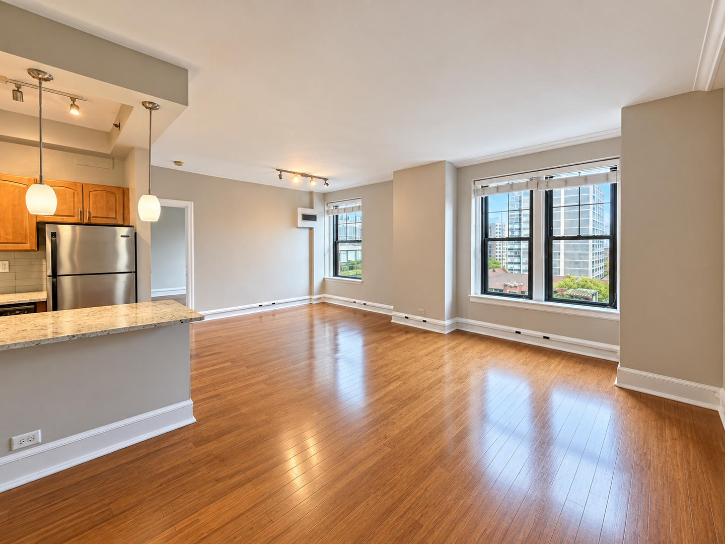 3170 N Sheridan Road Unit: 826