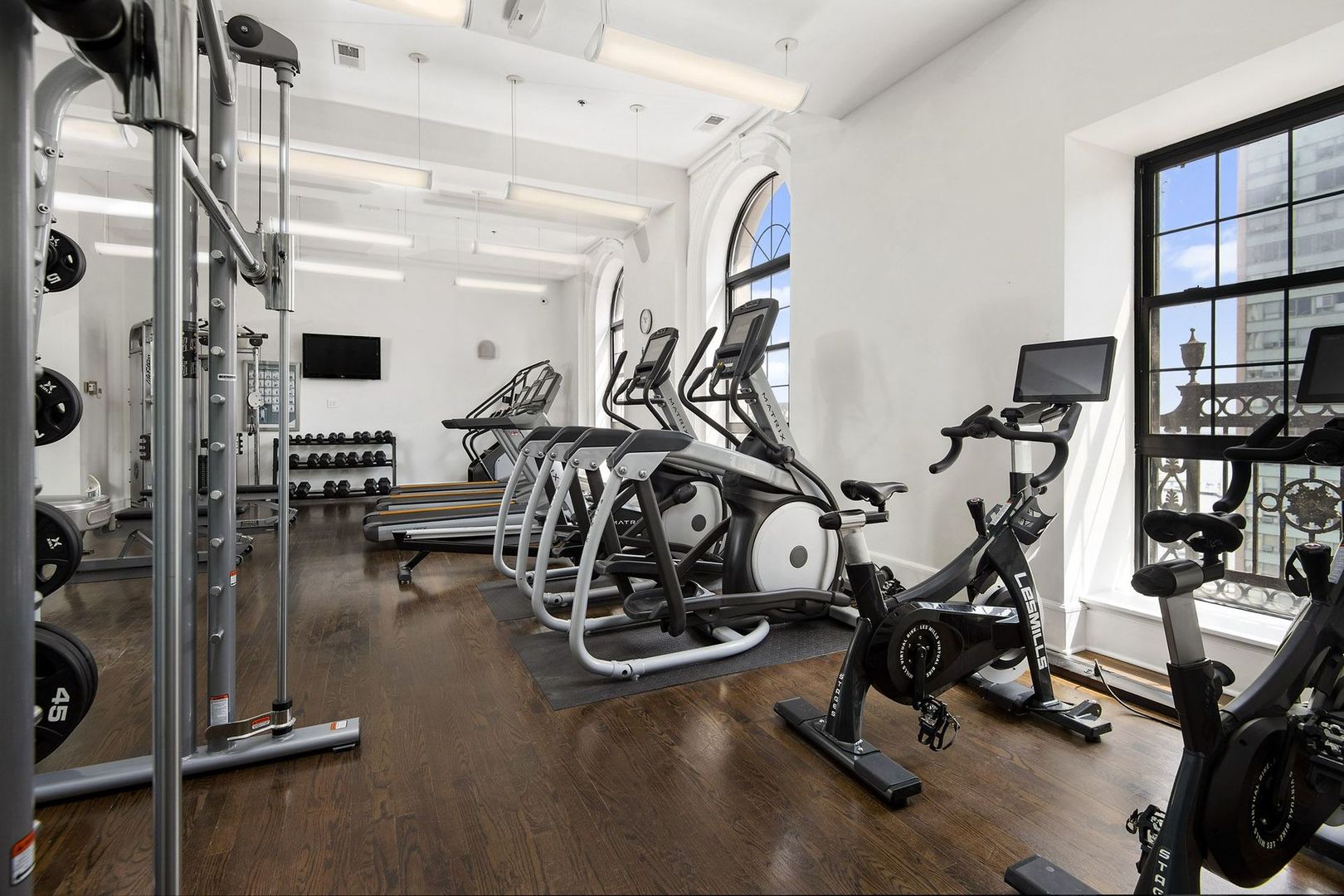 3170 N Sheridan Road Unit: 826