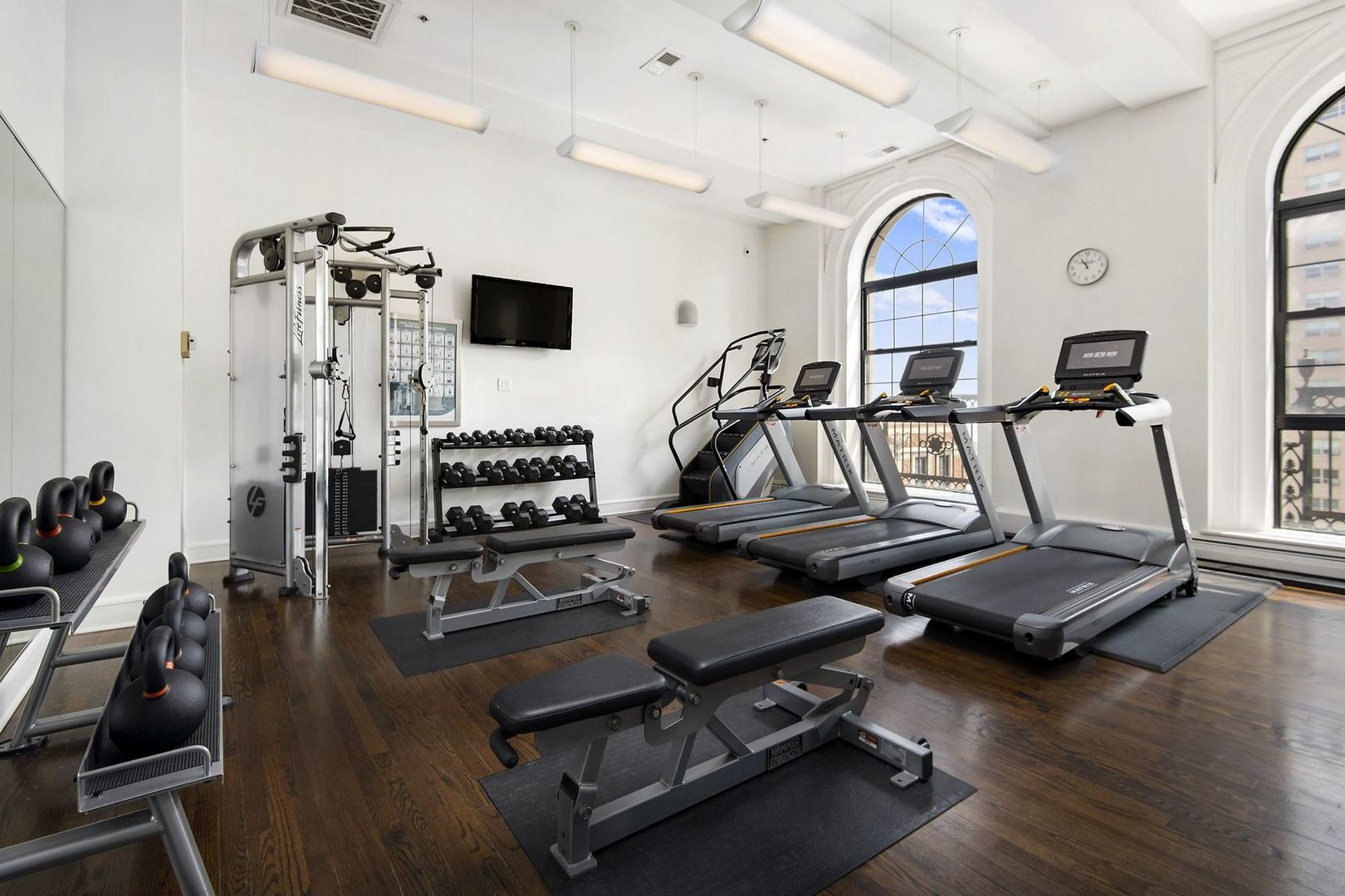 3170 N Sheridan Road Unit: 826