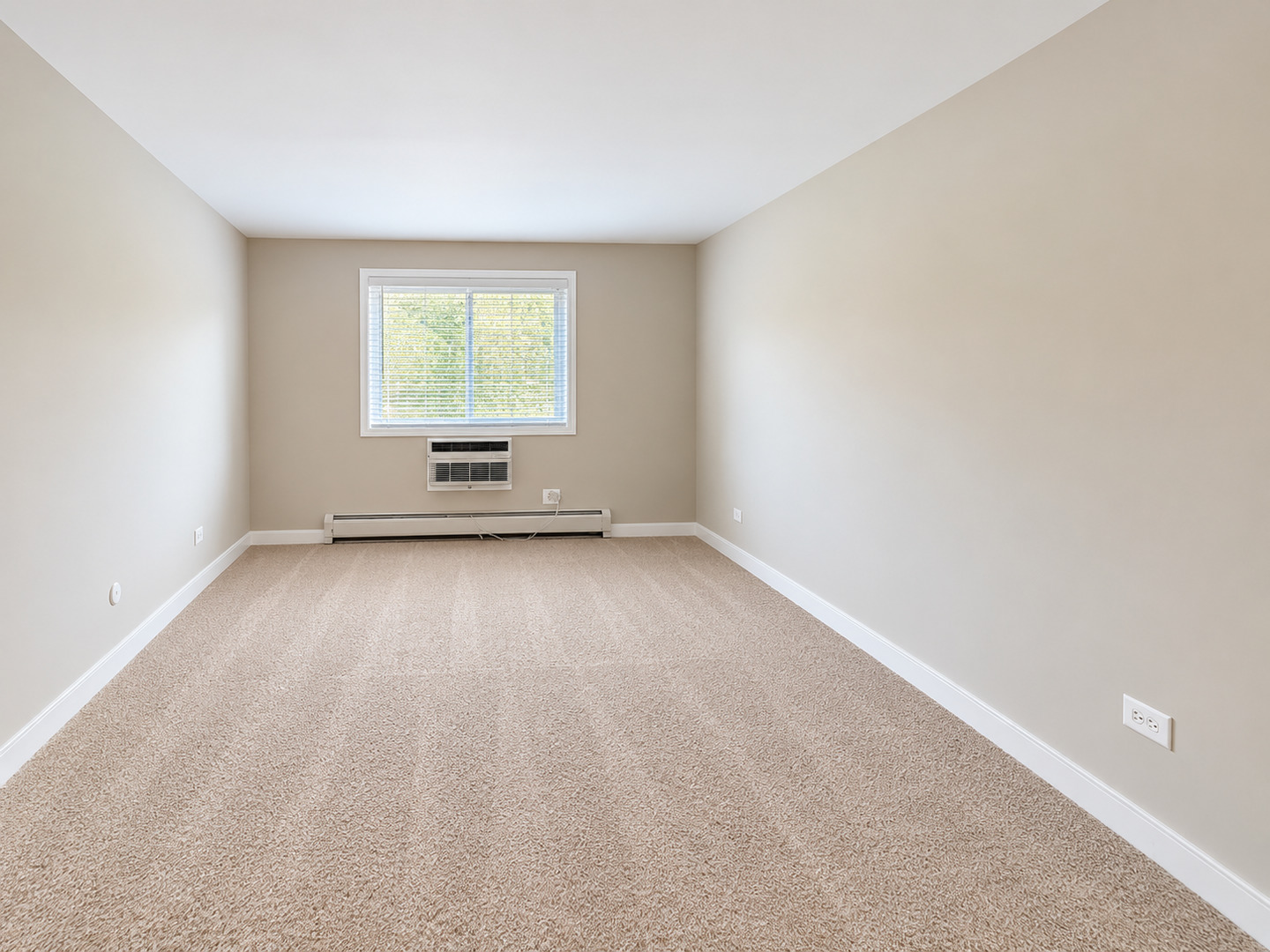 707 W Sheridan Road Unit: 405