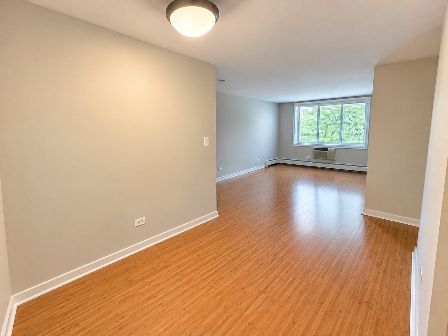 707 W Sheridan Road Unit: 405