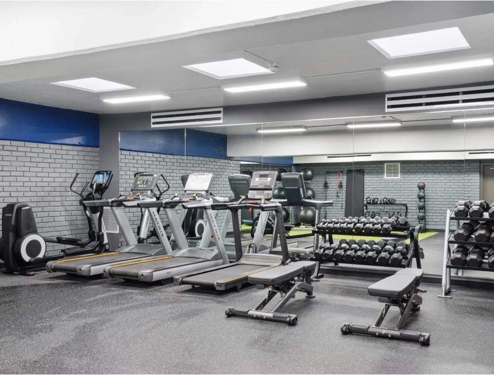 707 W Sheridan Road Unit: 405