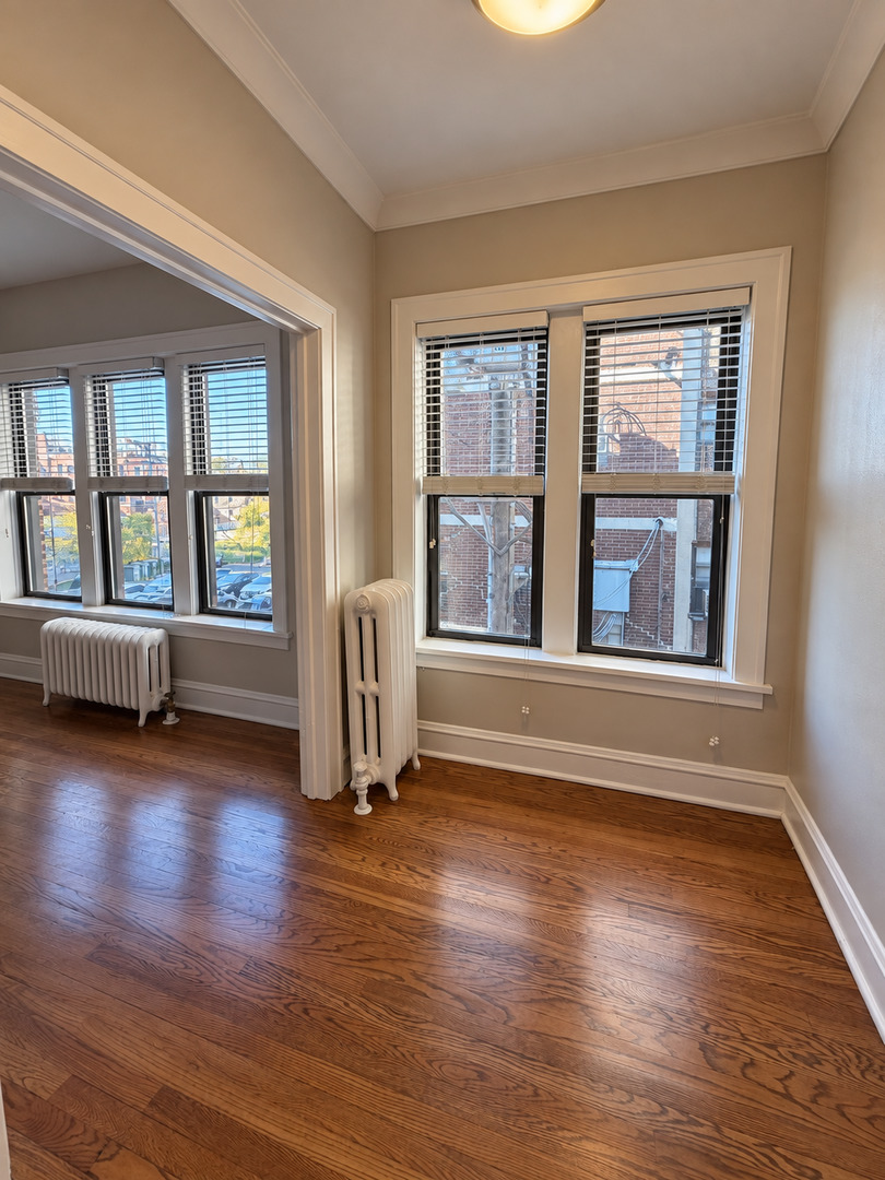 823 W Buena Avenue Unit: 207