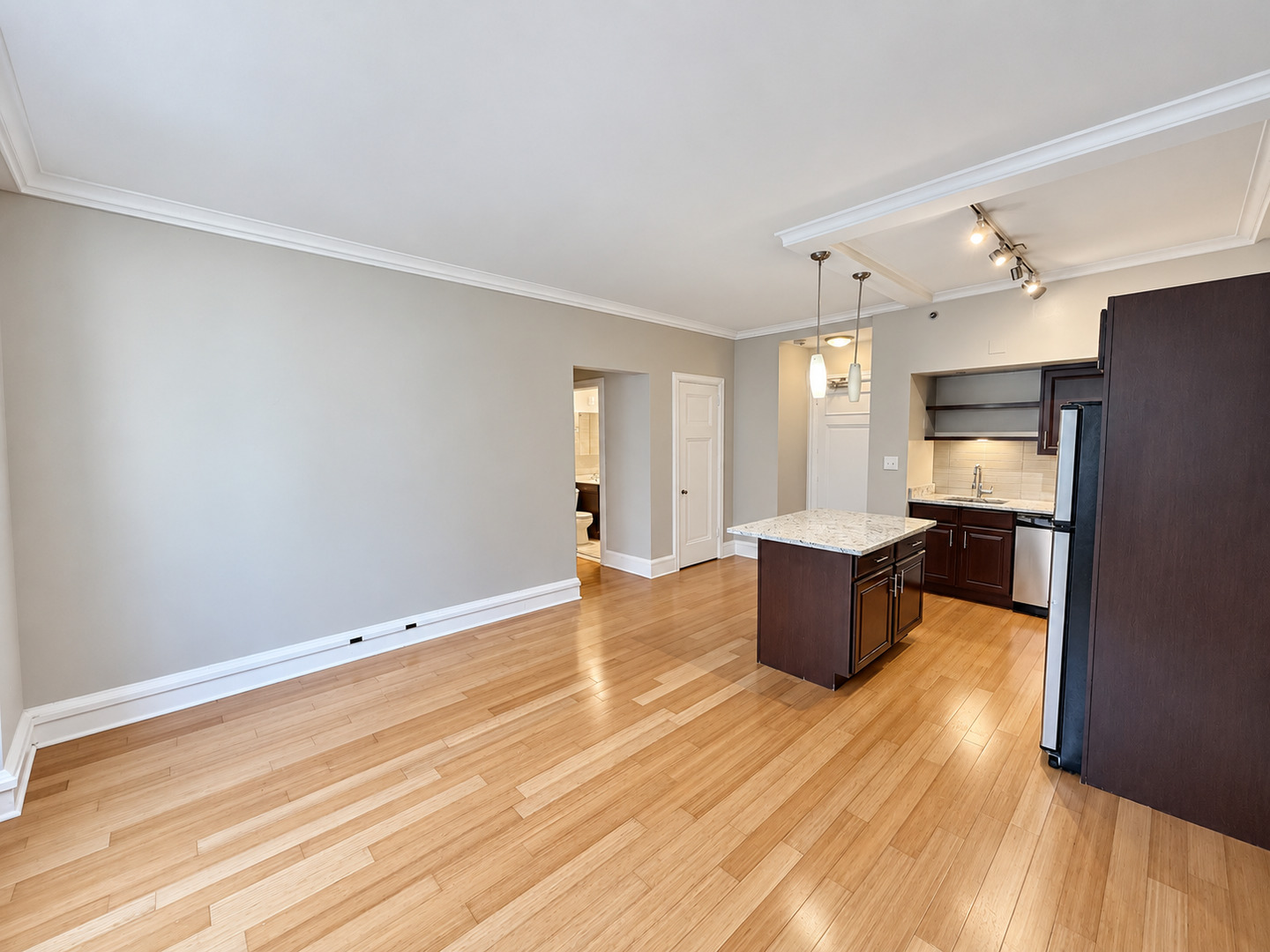 3170 N Sheridan Road Unit: 812