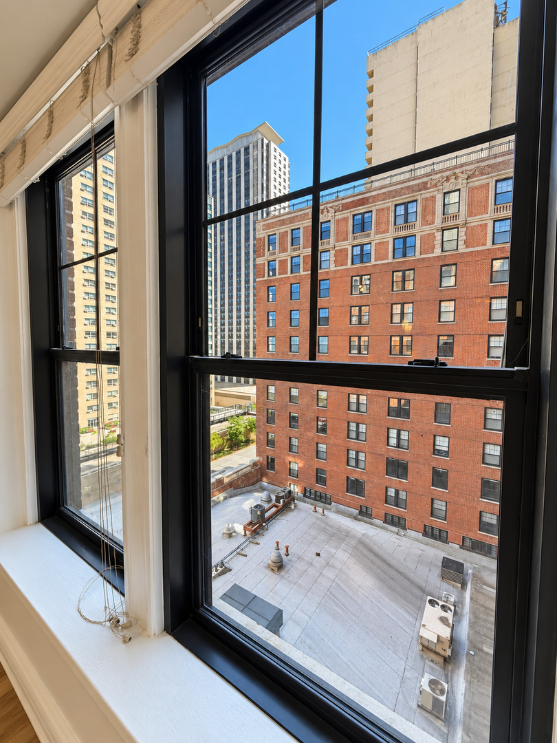 3170 N Sheridan Road Unit: 812