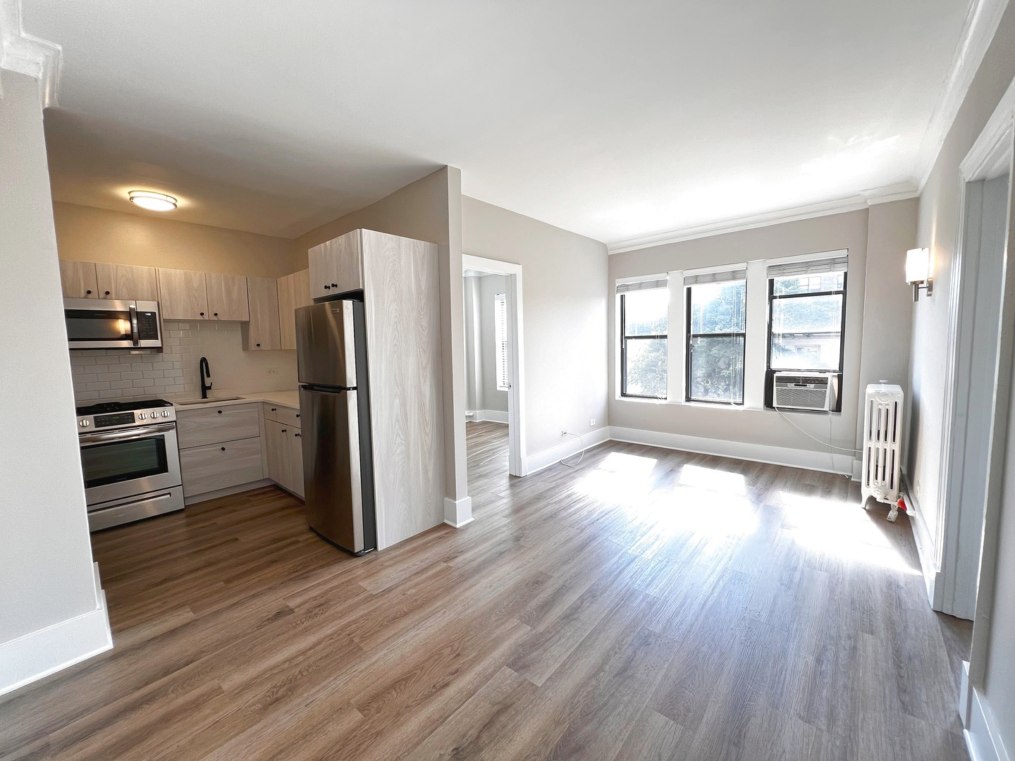 4157 N Clarendon Avenue Unit: 304