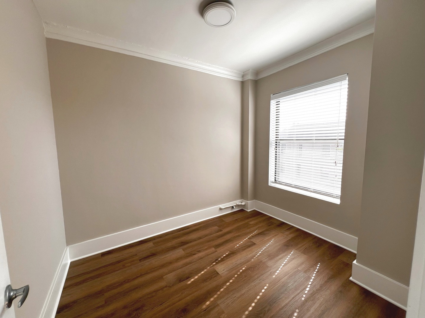 4157 N Clarendon Avenue Unit: 304