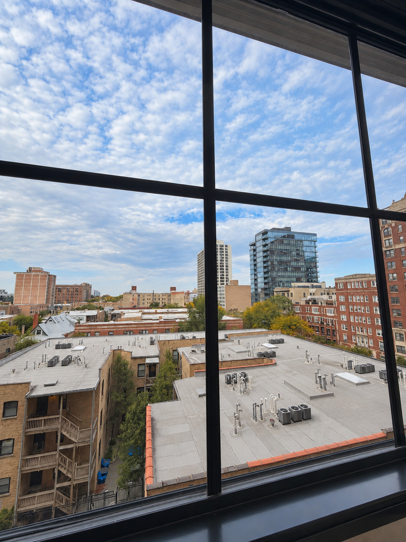 3170 N Sheridan Road Unit: 601