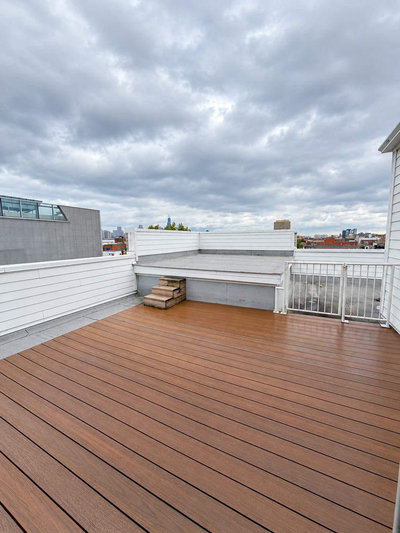 1545 W North Avenue Unit: 401
