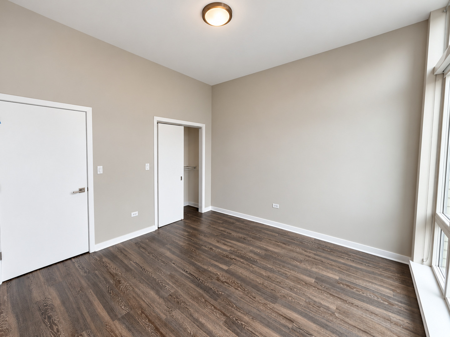 1545 W North Avenue Unit: 401