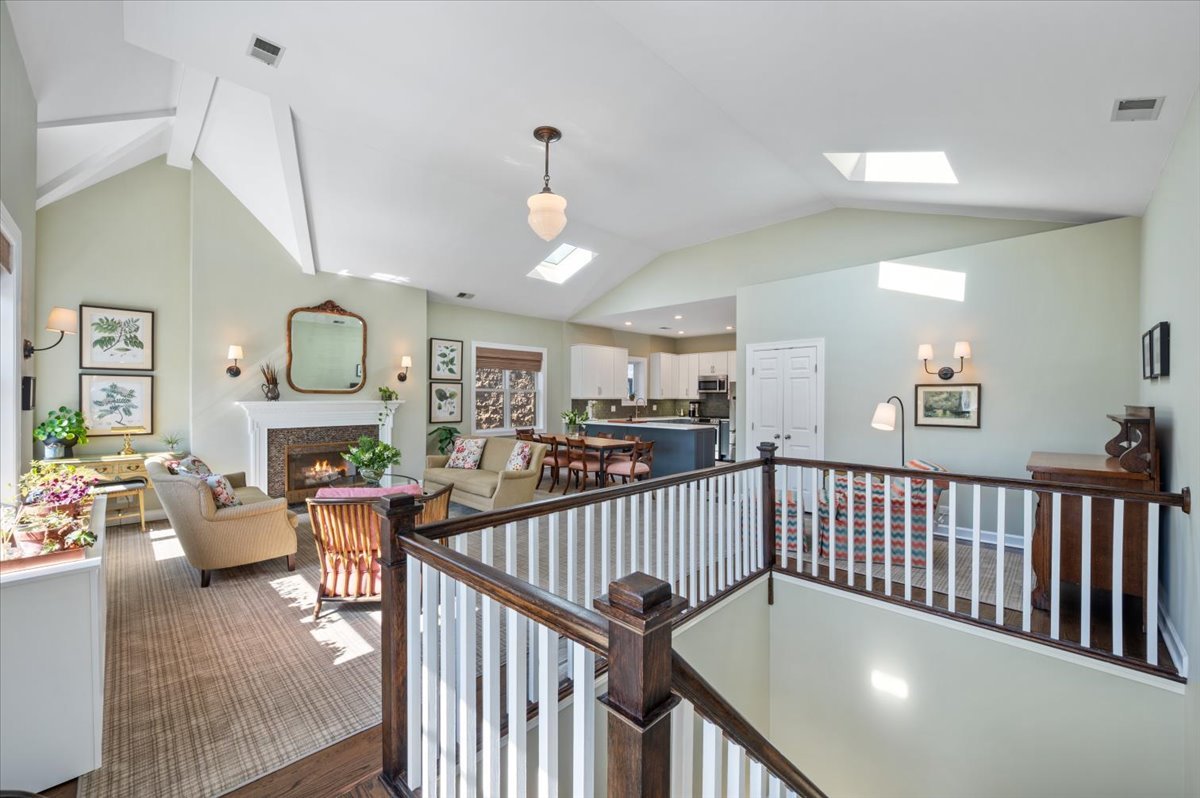 618 W OAKDALE Avenue Unit: 5