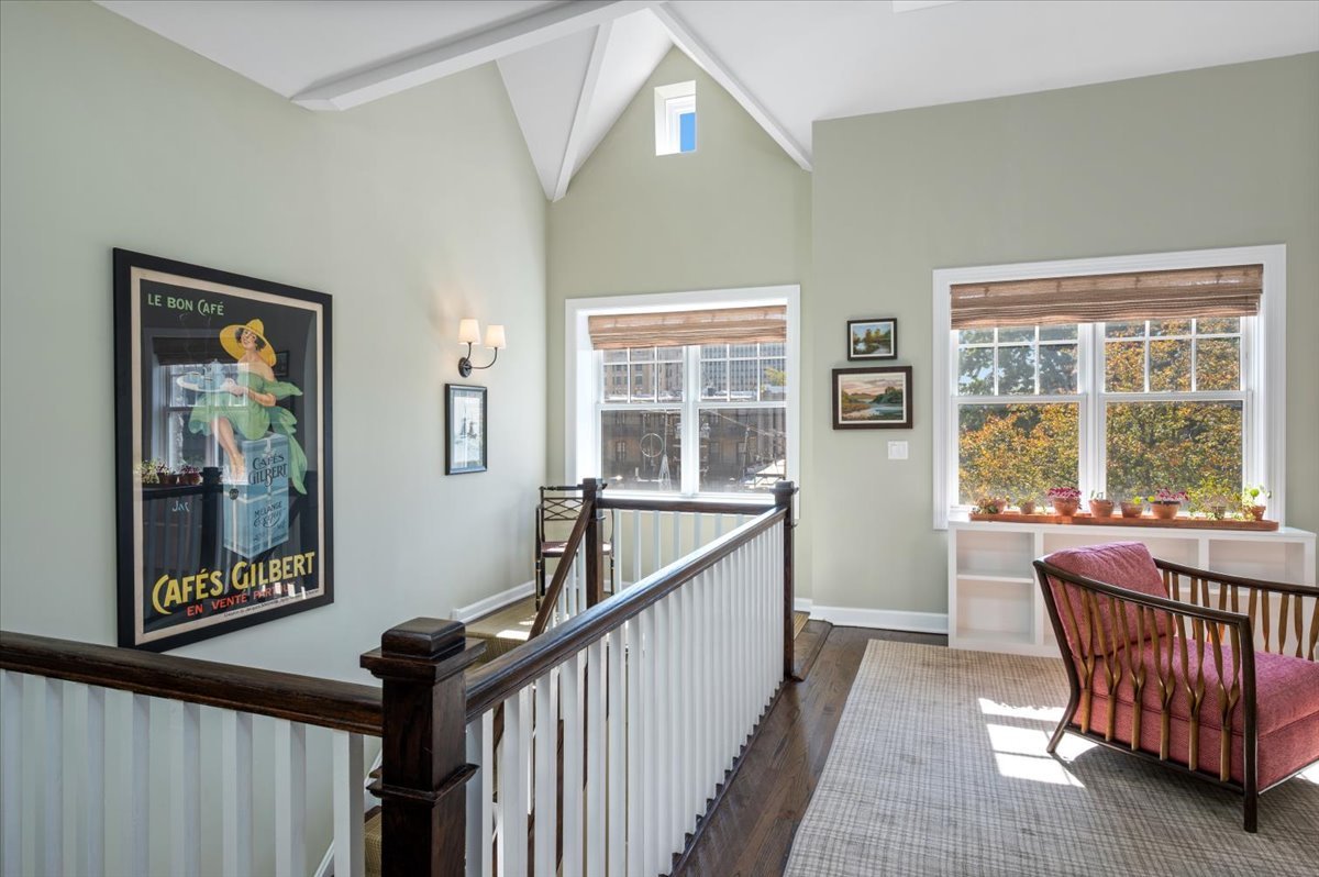 618 W OAKDALE Avenue Unit: 5