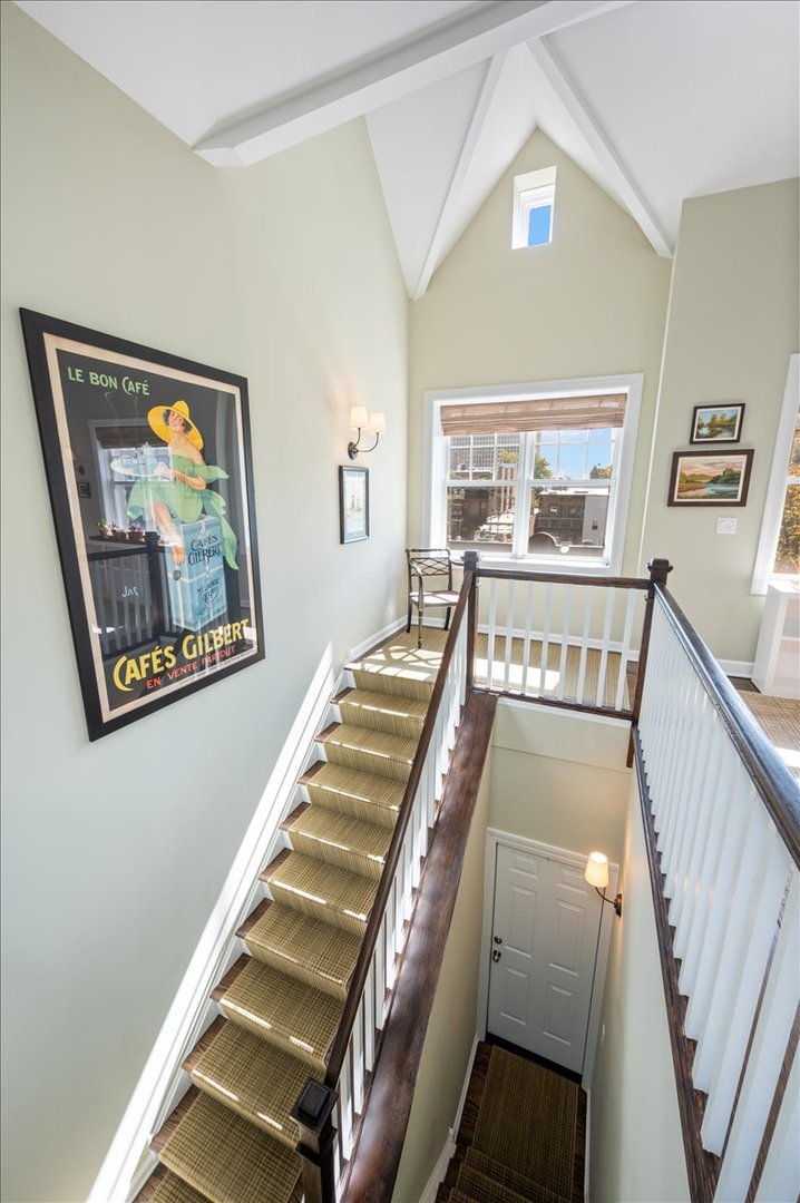 618 W OAKDALE Avenue Unit: 5