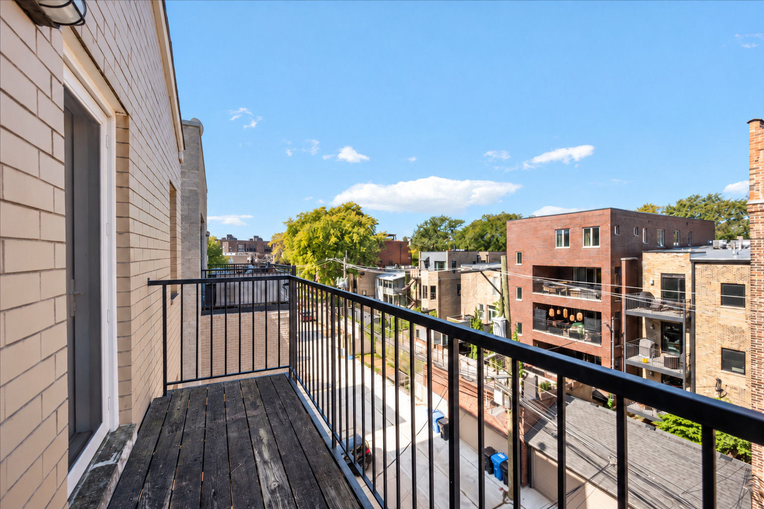 618 W OAKDALE Avenue Unit: 5