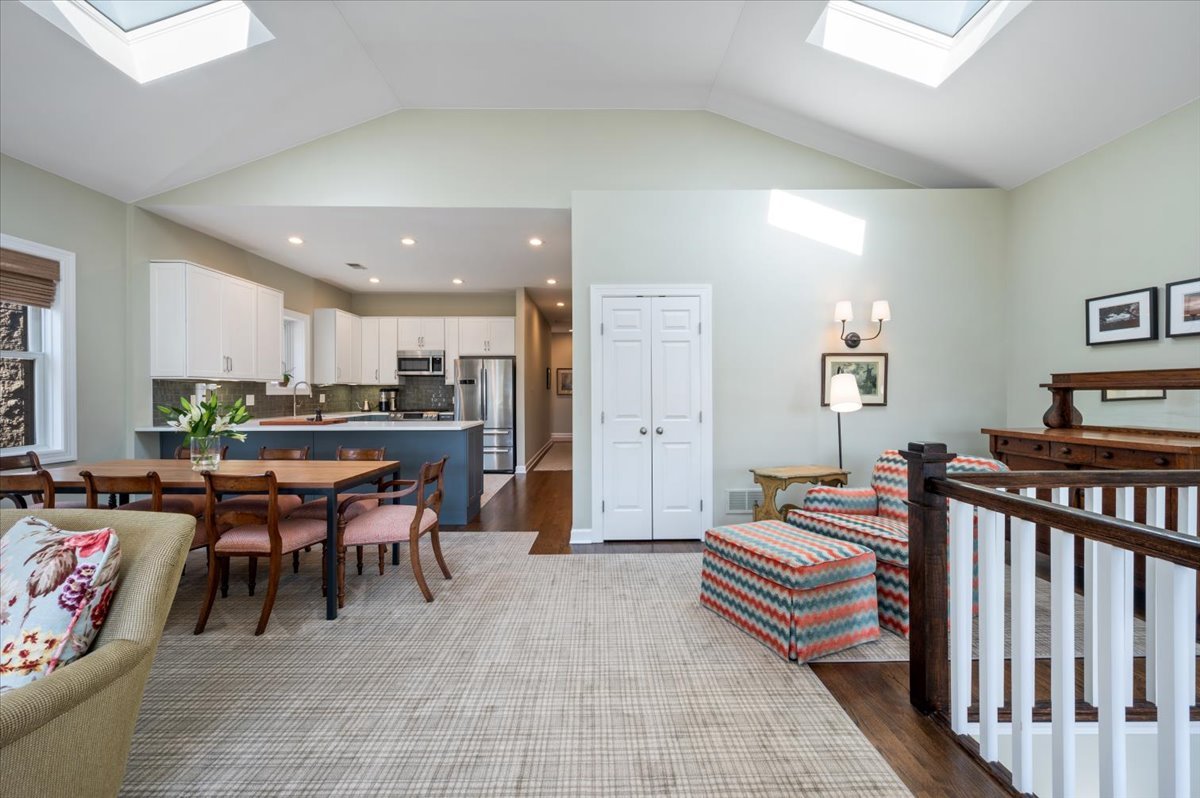 618 W OAKDALE Avenue Unit: 5