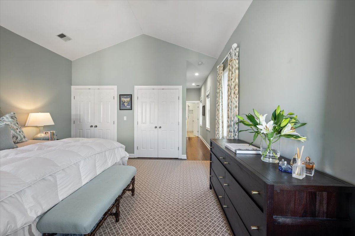 618 W OAKDALE Avenue Unit: 5