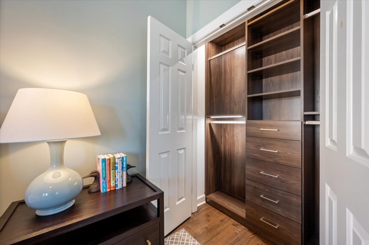 618 W OAKDALE Avenue Unit: 5