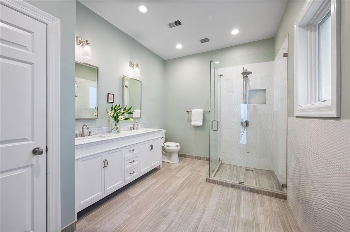 618 W OAKDALE Avenue Unit: 5