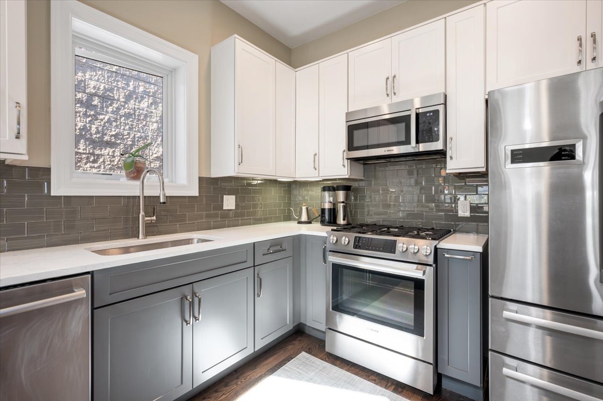 618 W OAKDALE Avenue Unit: 5
