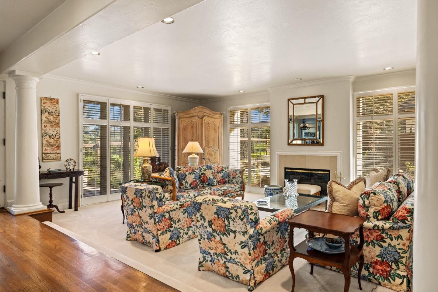 1221 Benbow Place