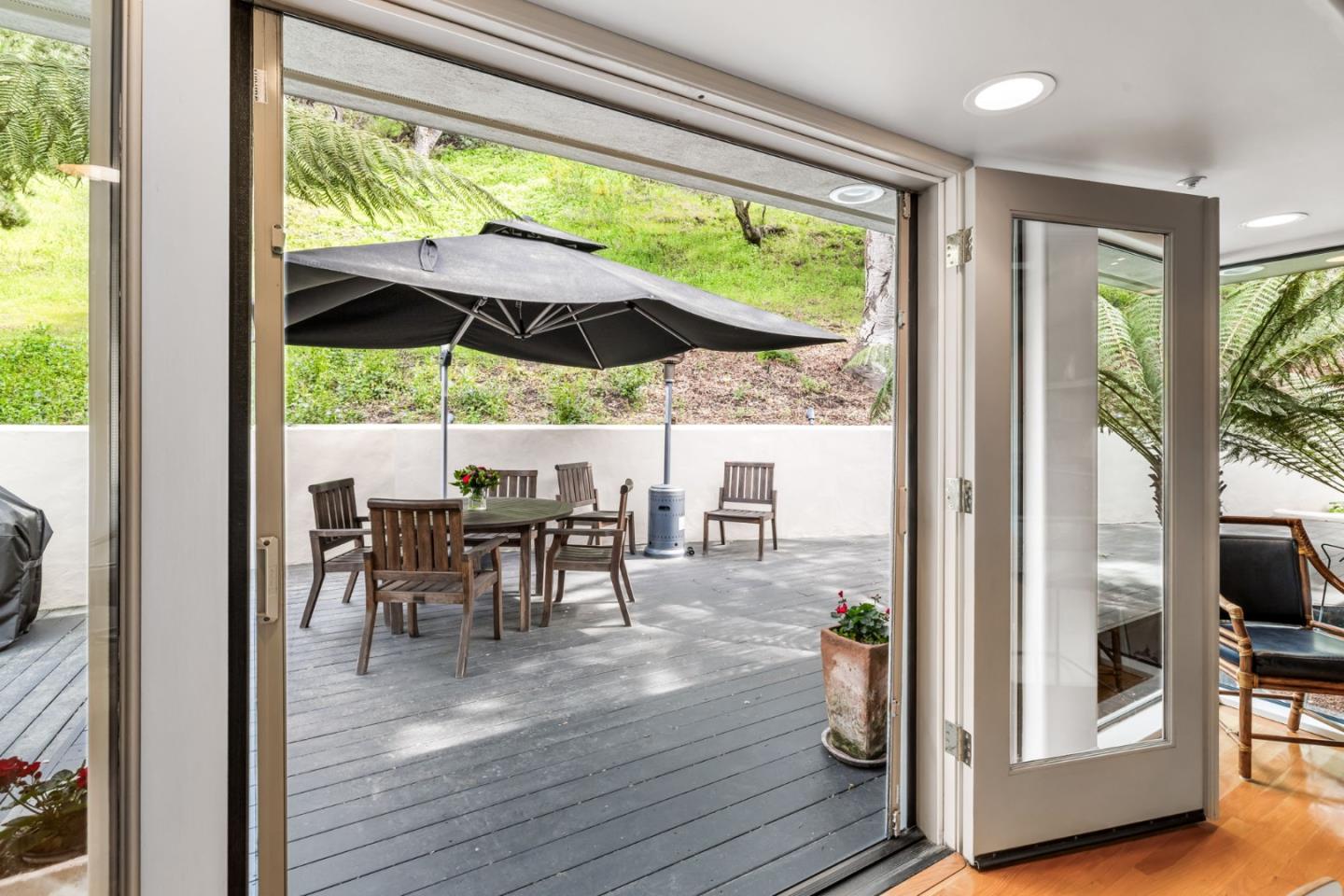 1245 Aguajito Road