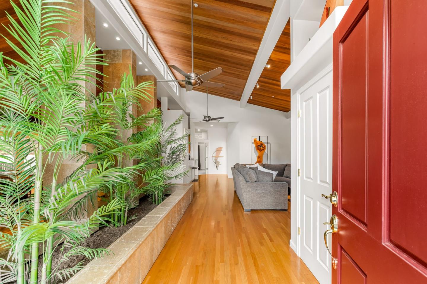 1245 Aguajito Road