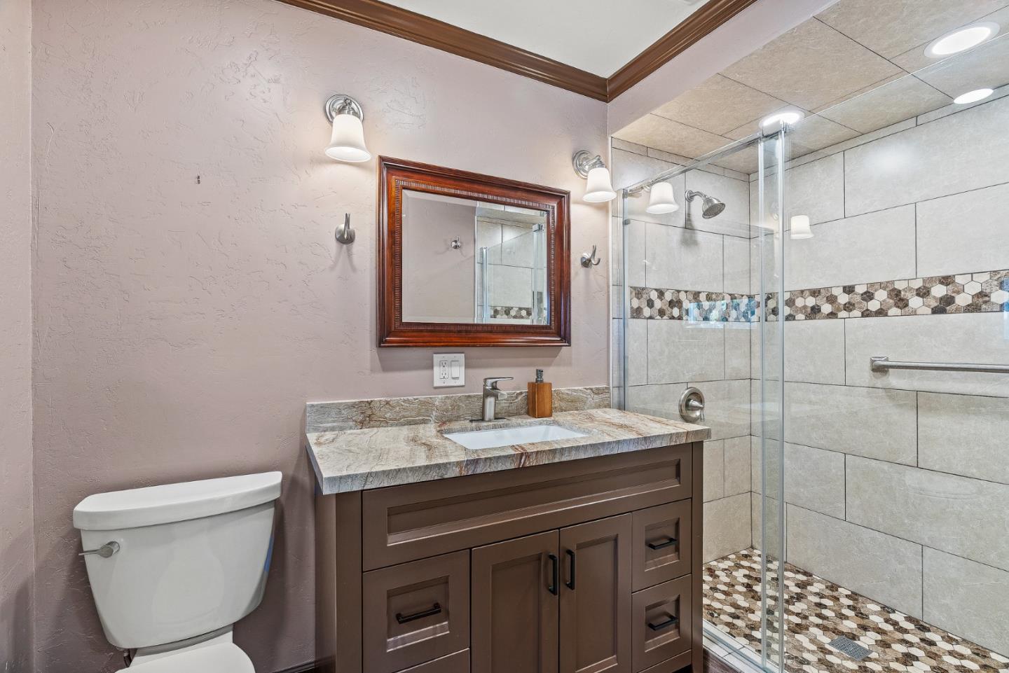 713 Salinas Monterey Highway