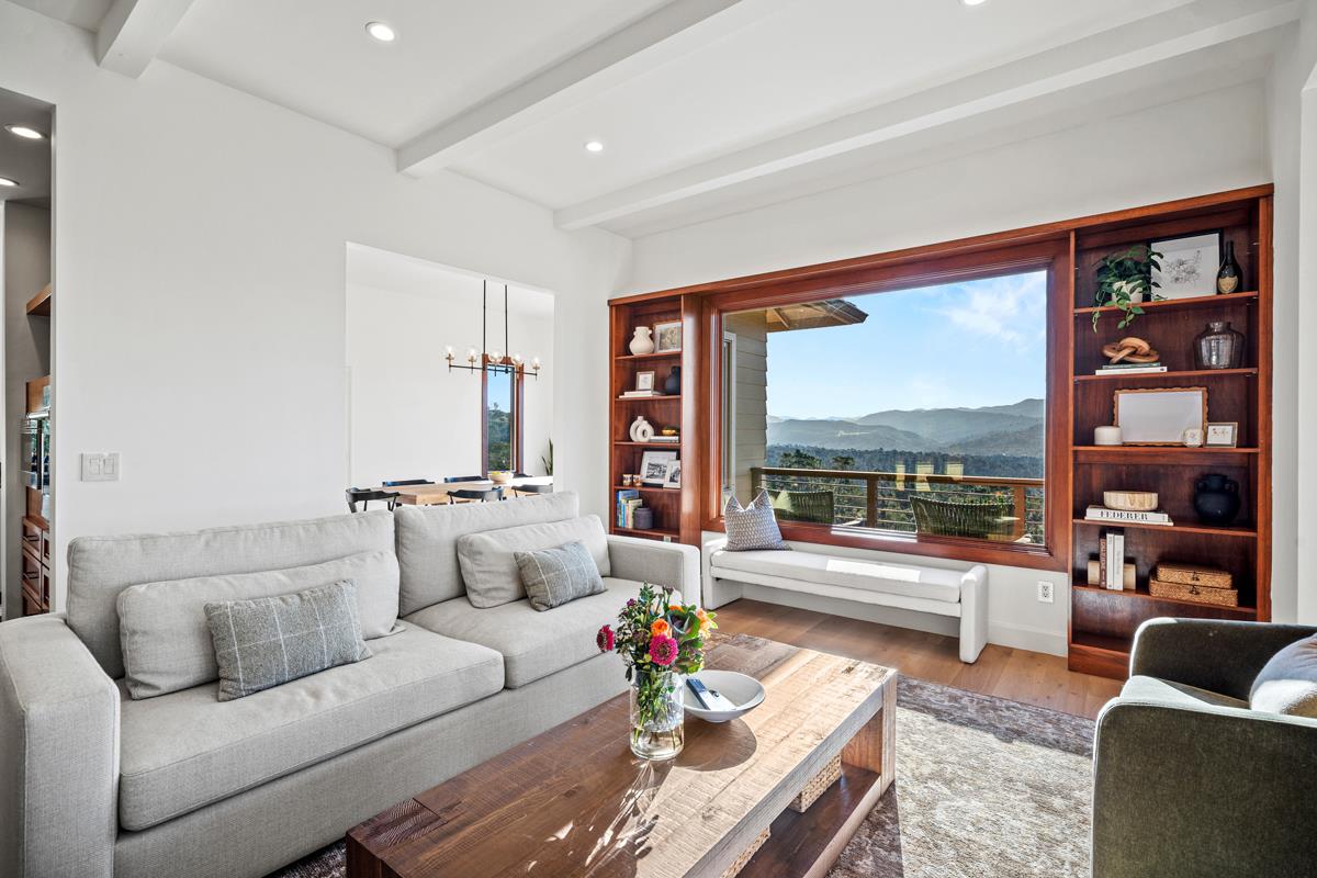 24911 Outlook Terrace