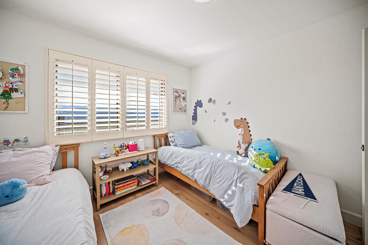 24911 Outlook Terrace