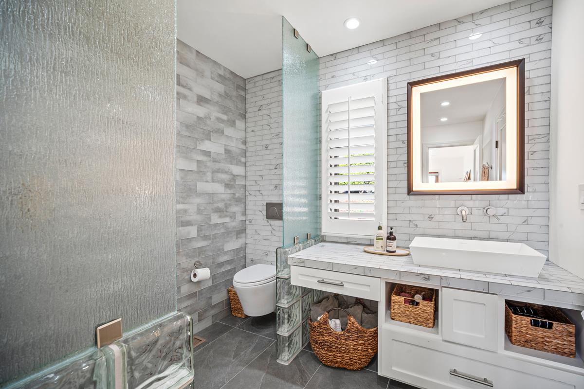 24911 Outlook Terrace