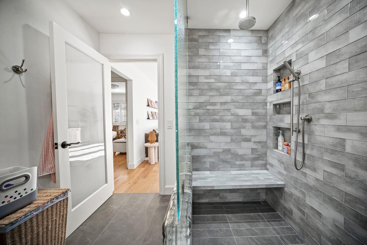 24911 Outlook Terrace