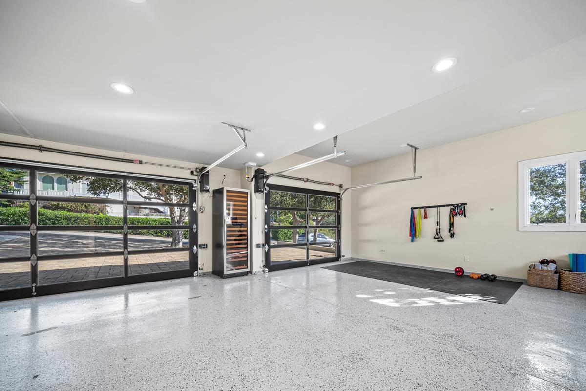 24911 Outlook Terrace
