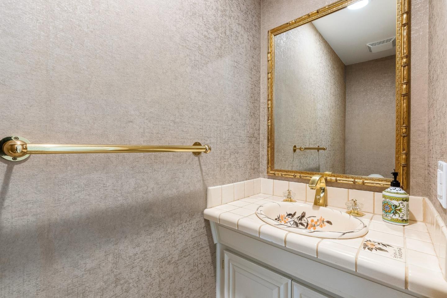 17 Calera Canyon Road