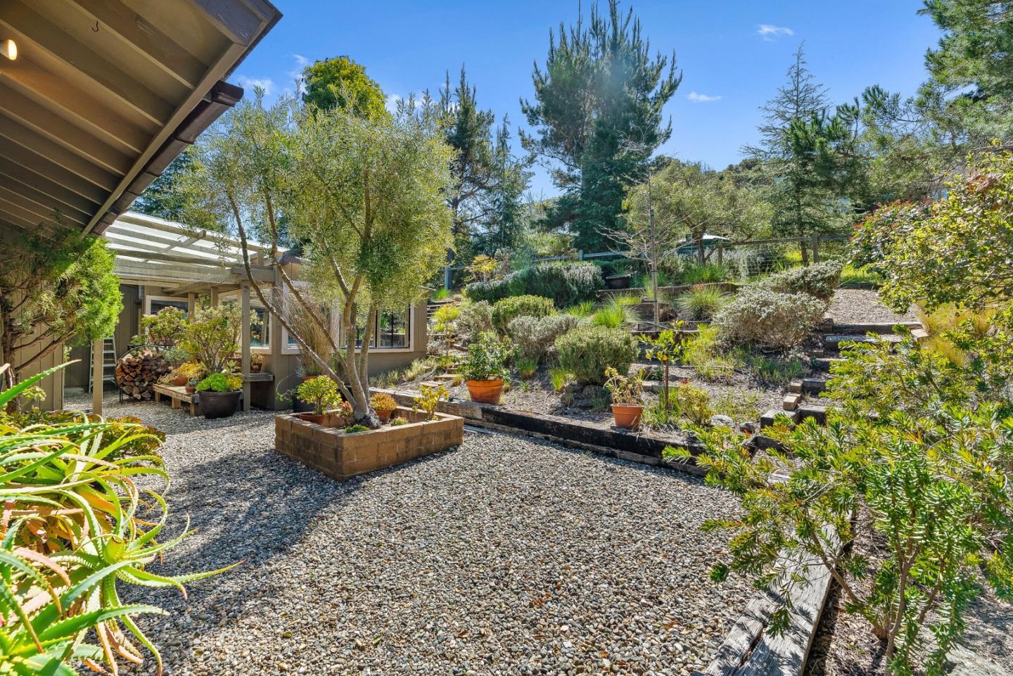 17 Calera Canyon Road