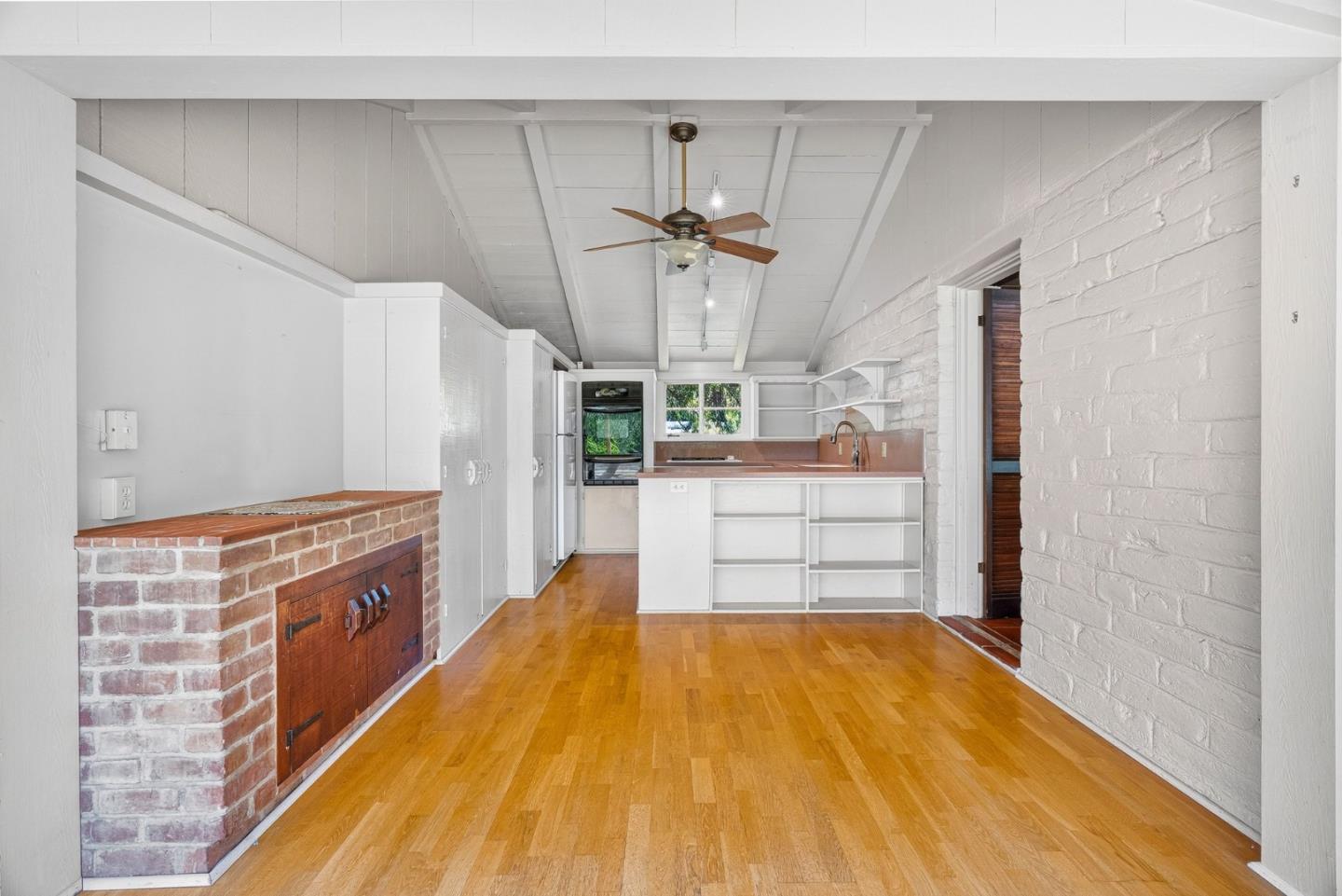 264 W RD