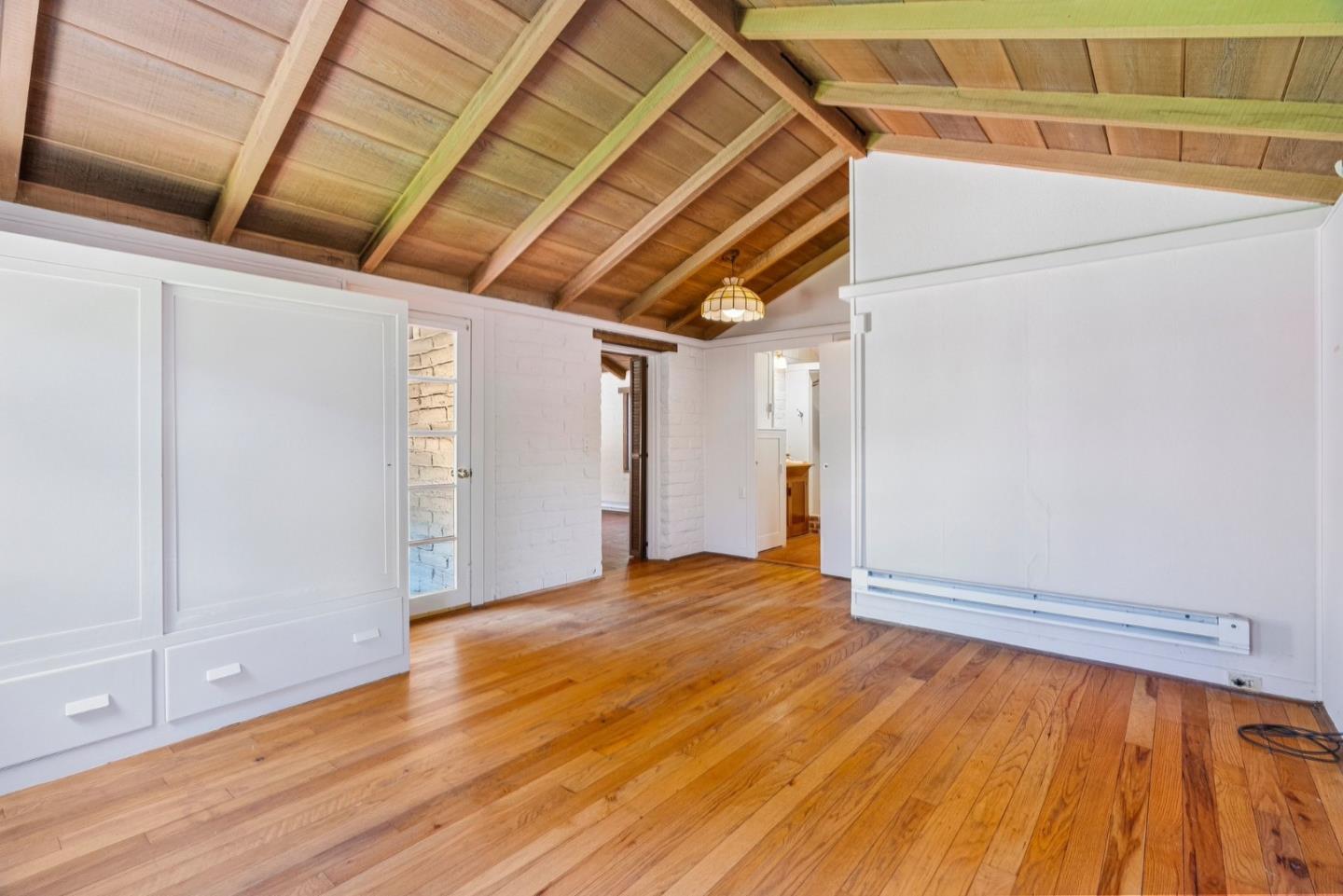 264 W RD
