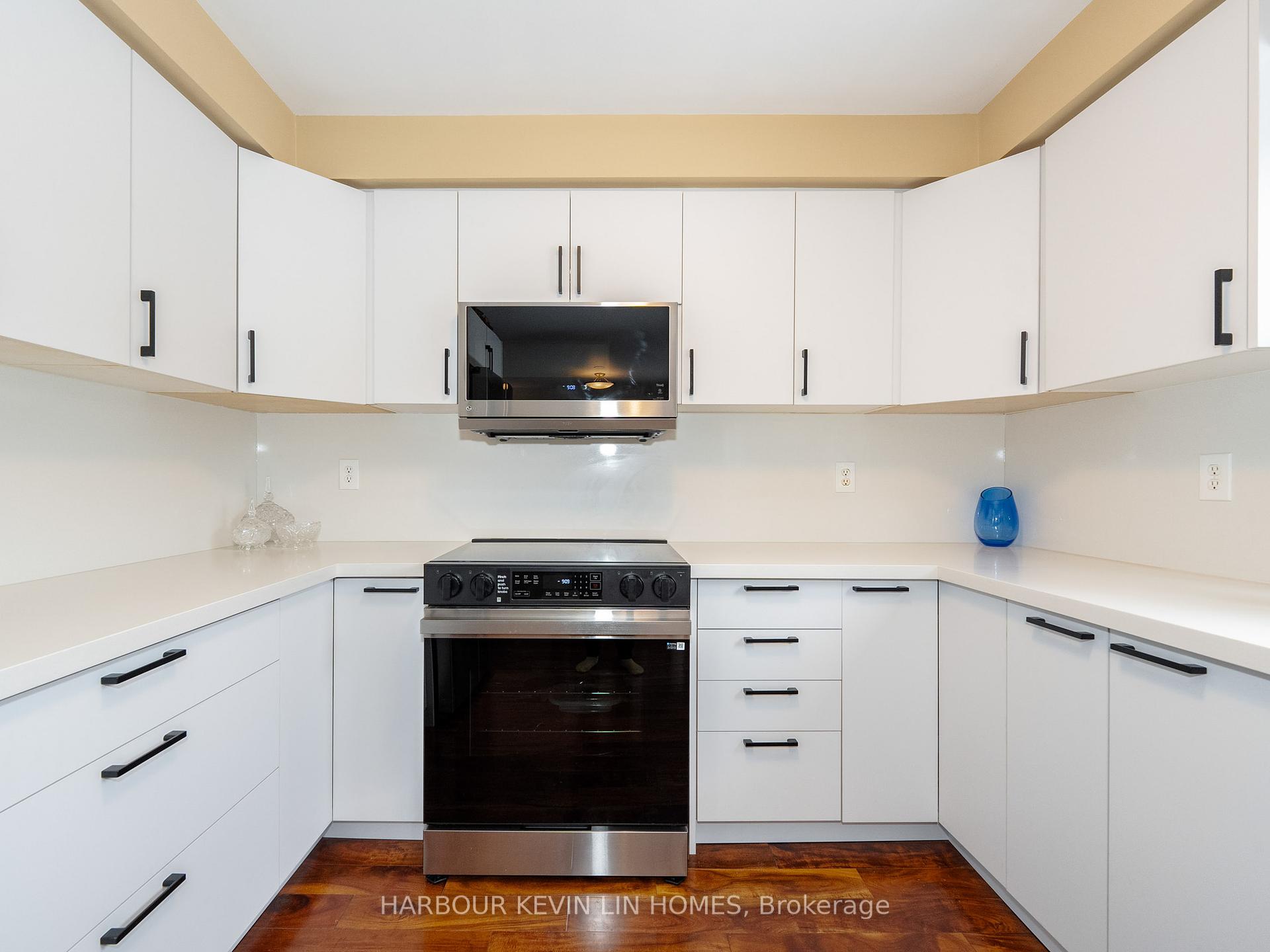 59 Waterton Cres