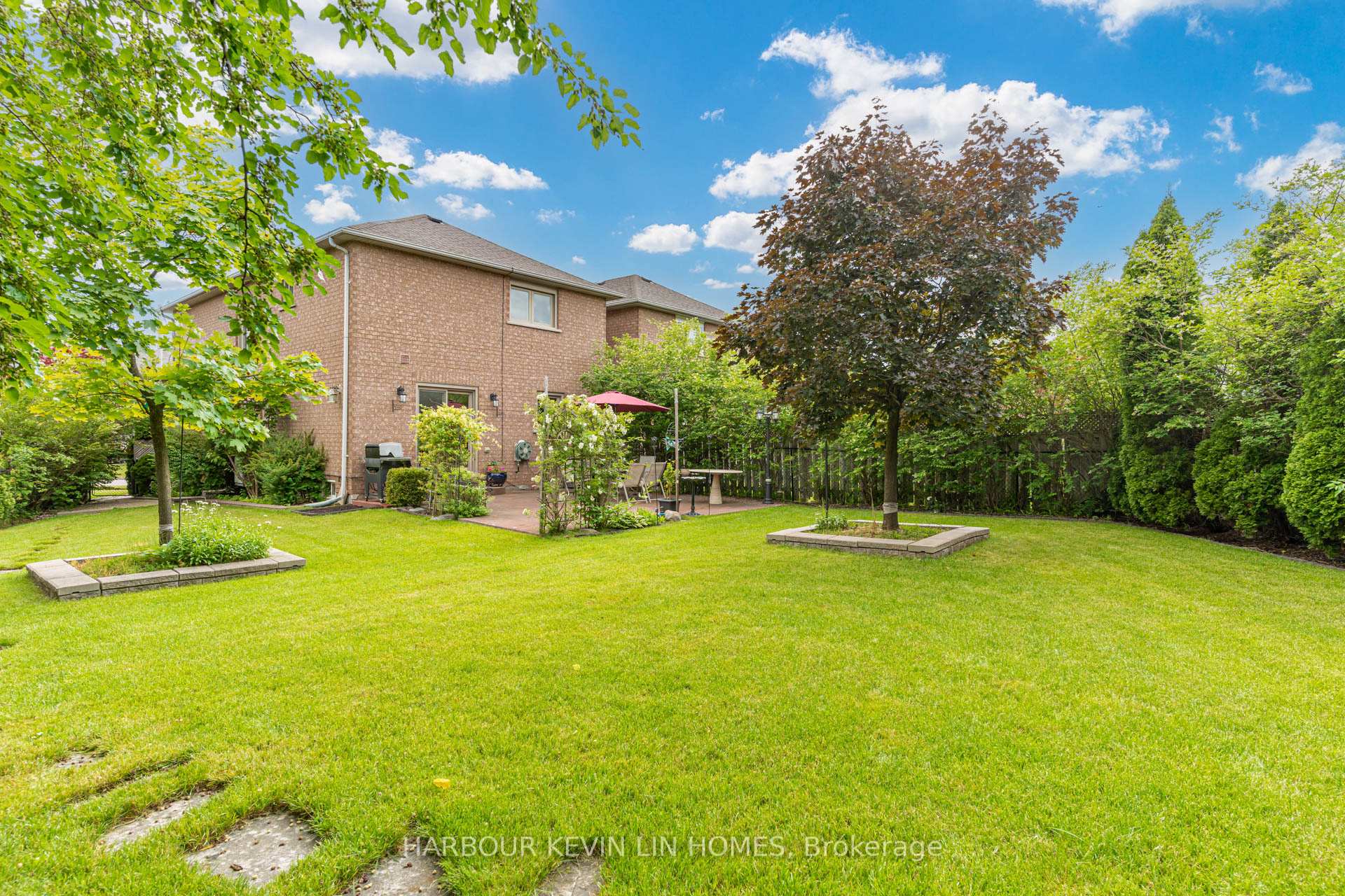 59 Waterton Cres