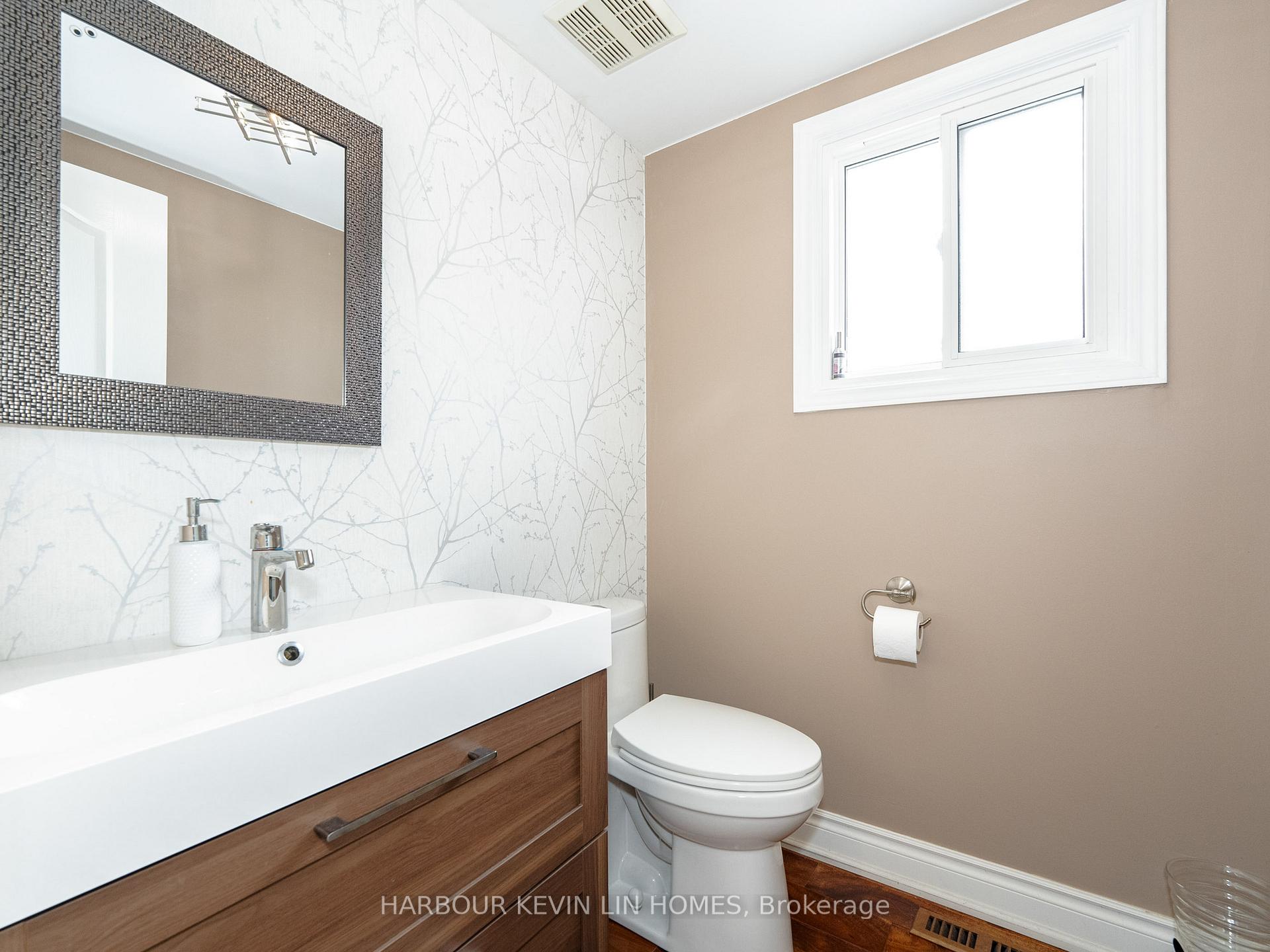 59 Waterton Cres