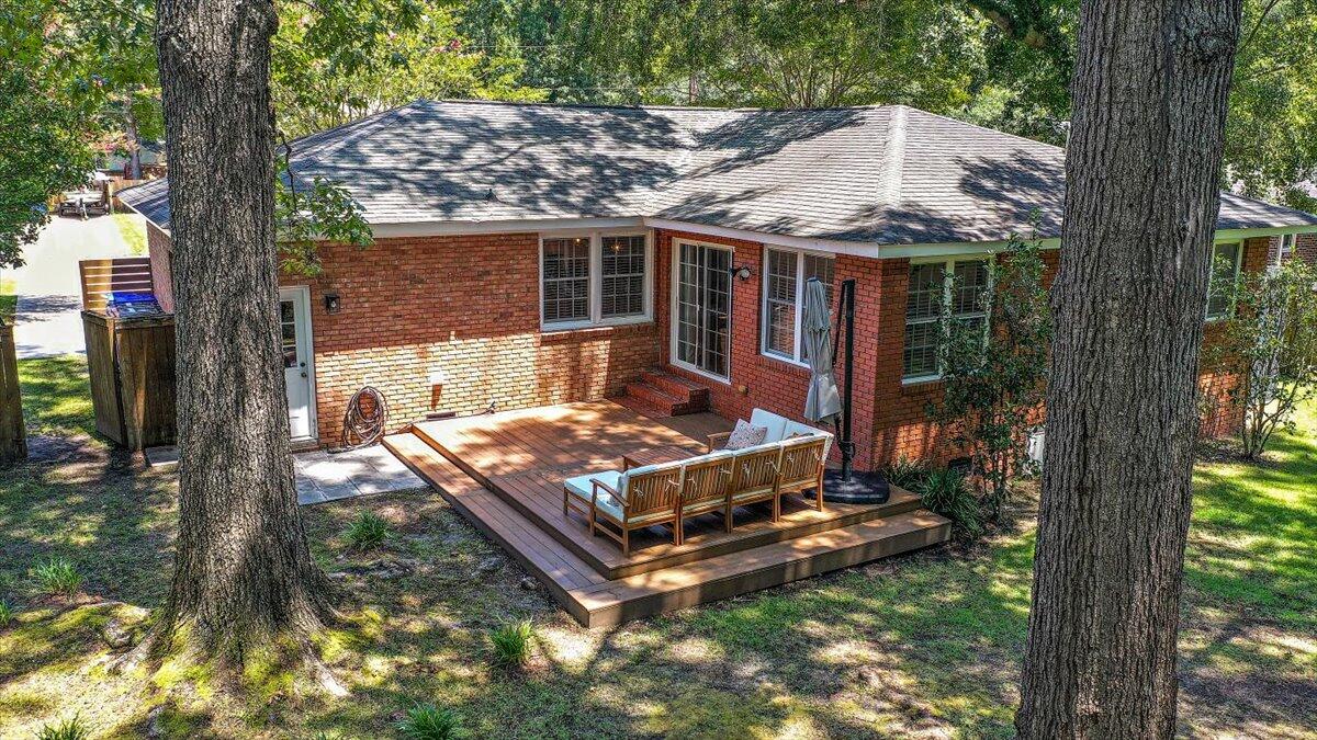 2023 Woodcliff Street