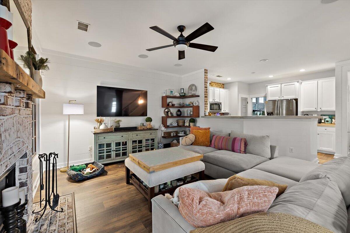 1117 Dawn View Terrace