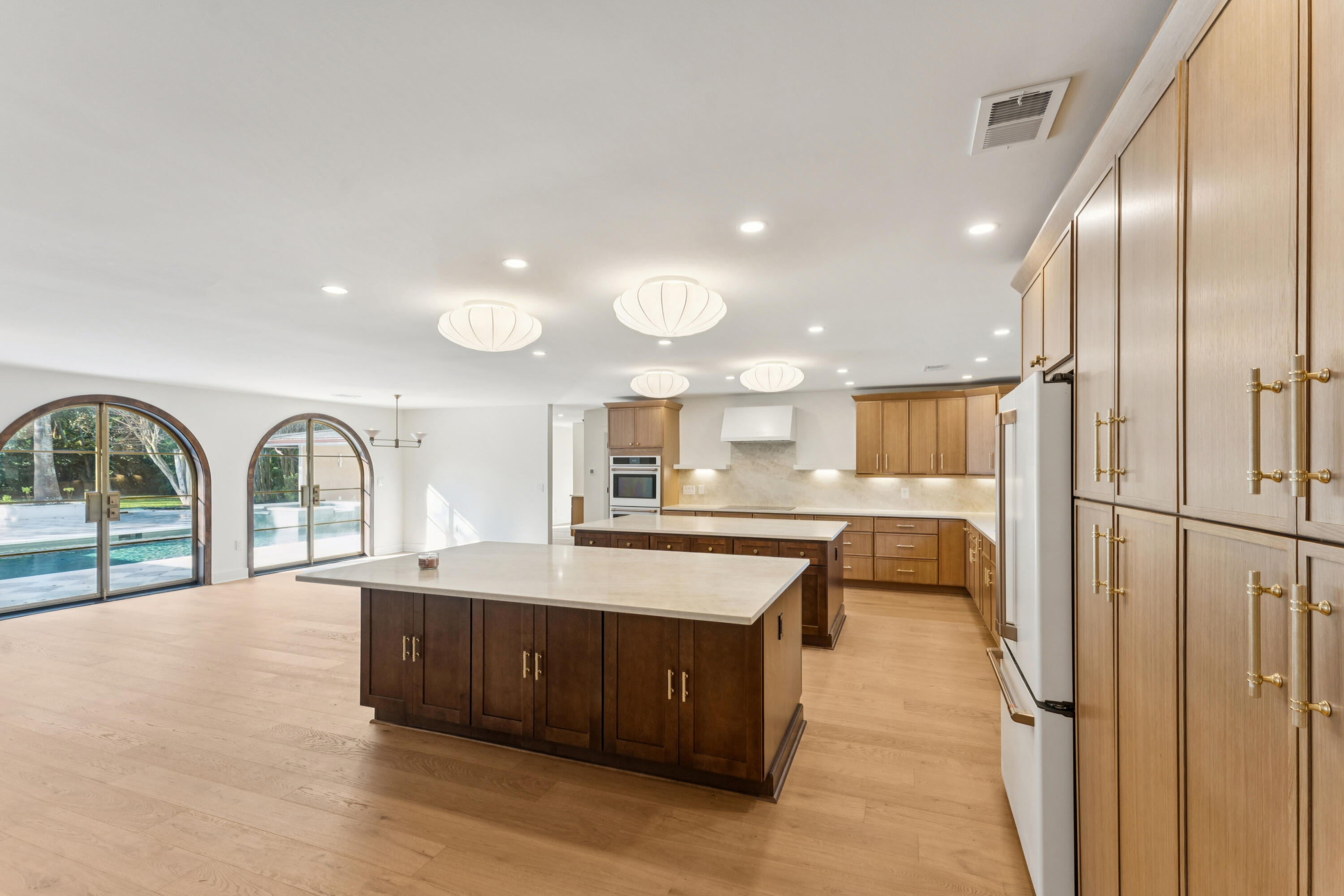 924 White Point Boulevard