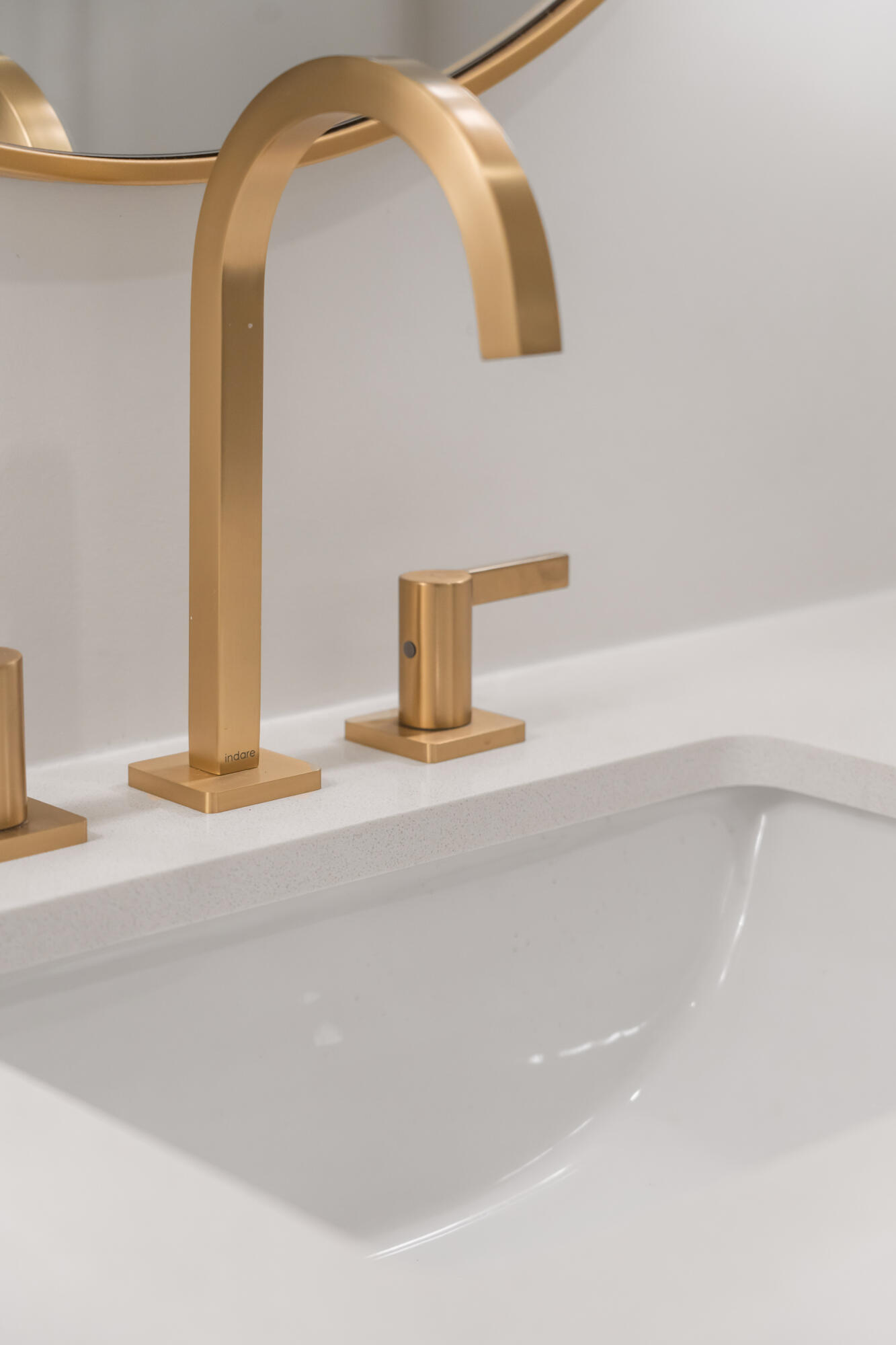 924 White Point Boulevard