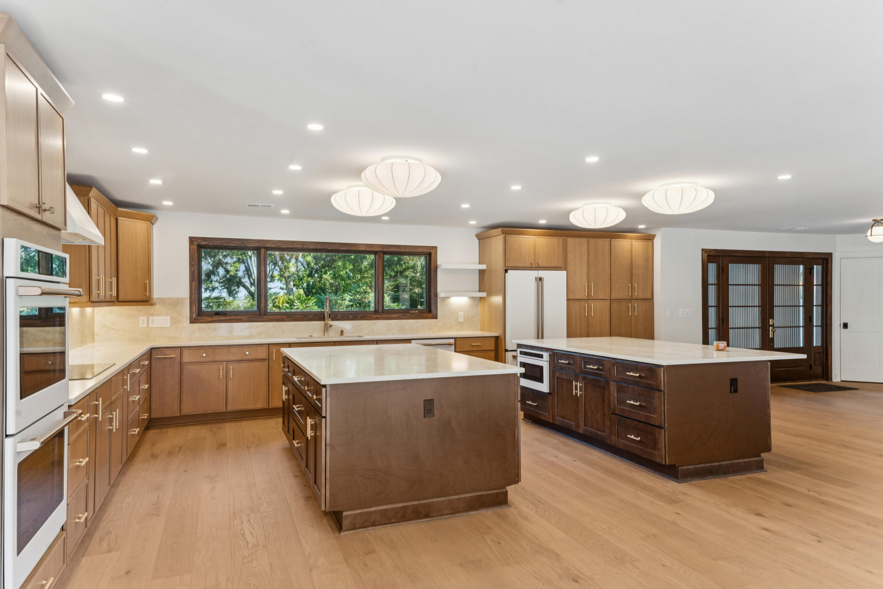 924 White Point Boulevard