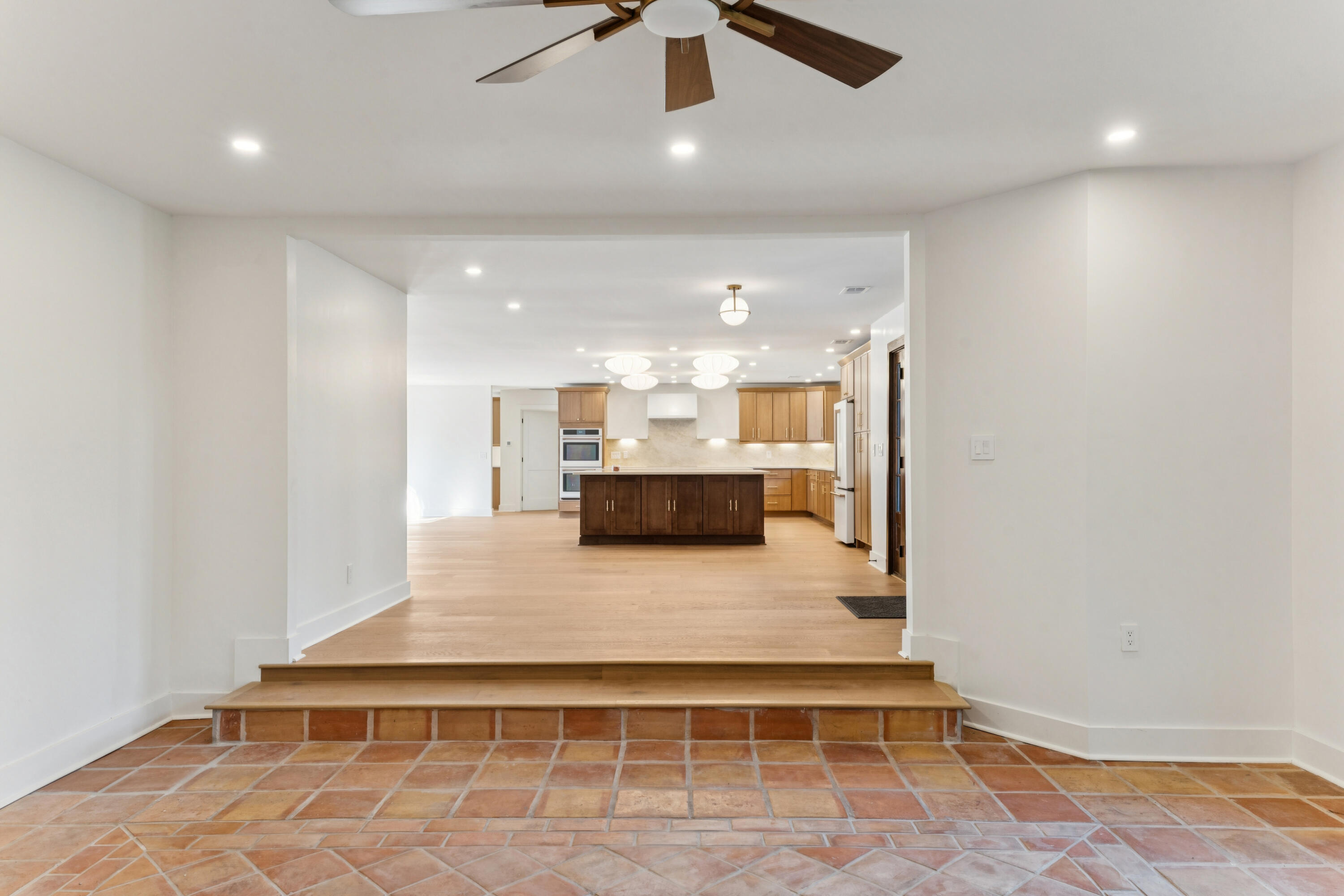 924 White Point Boulevard