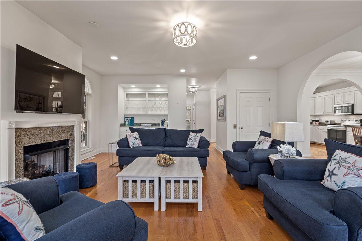 2431 Racquet Club Drive