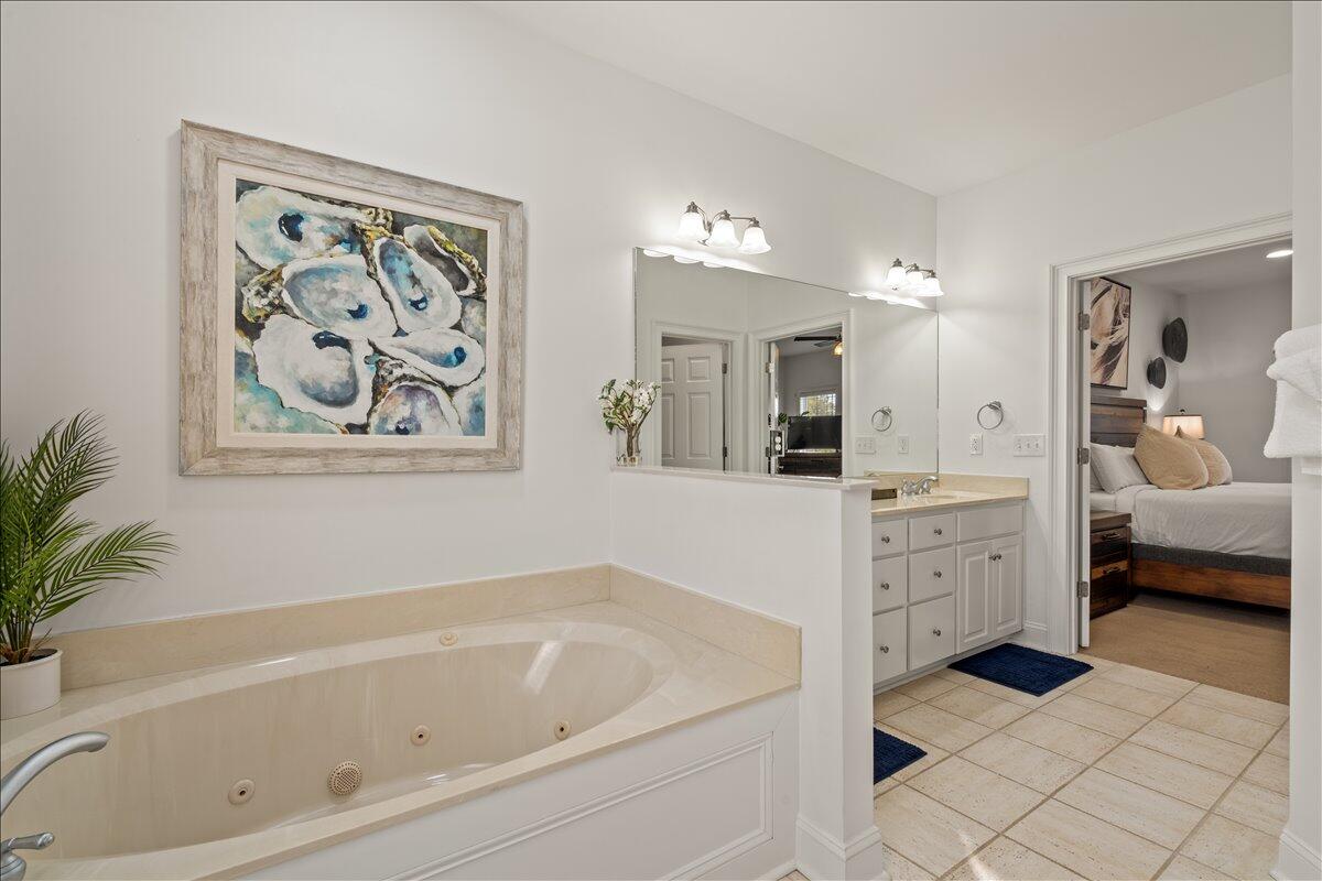 2431 Racquet Club Drive