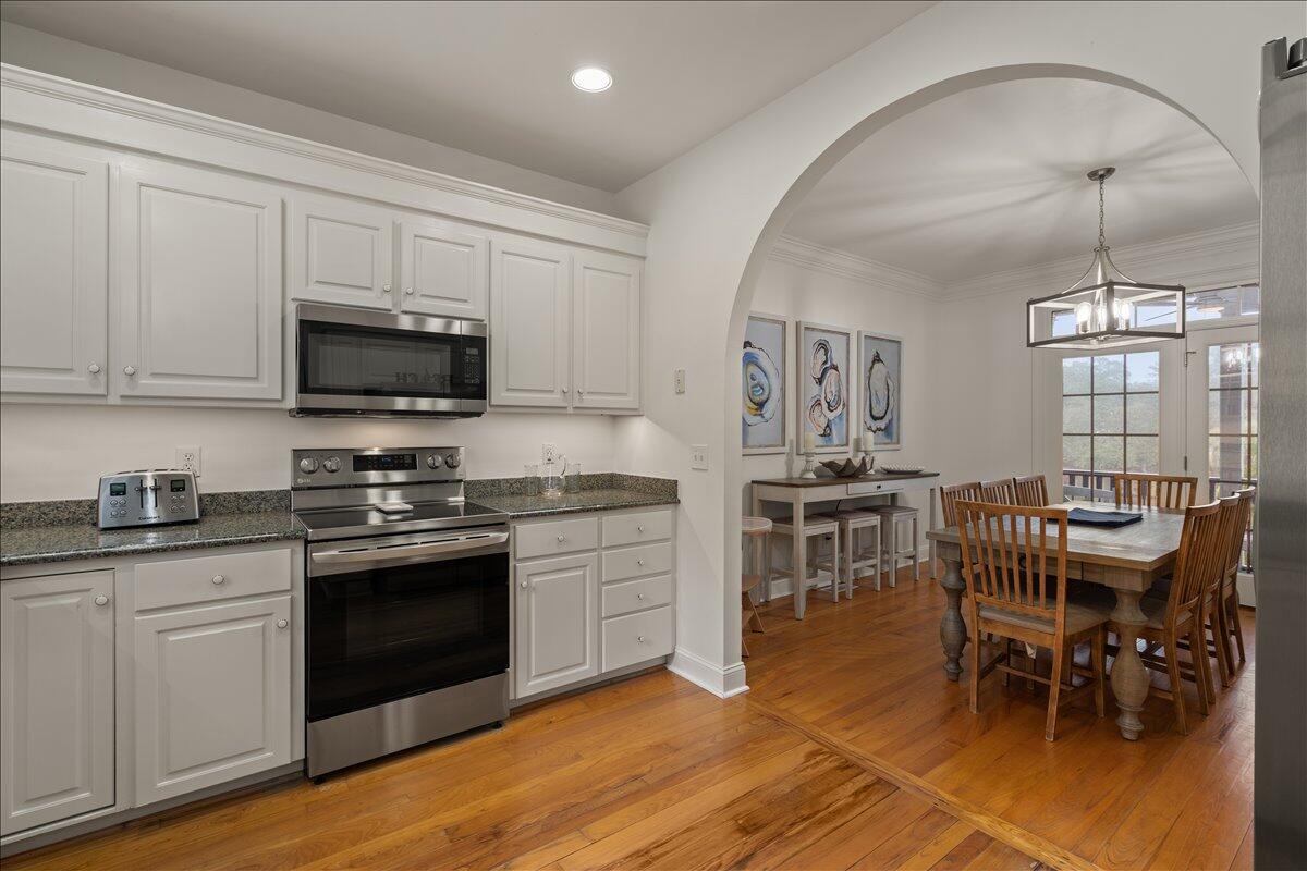 2431 Racquet Club Drive