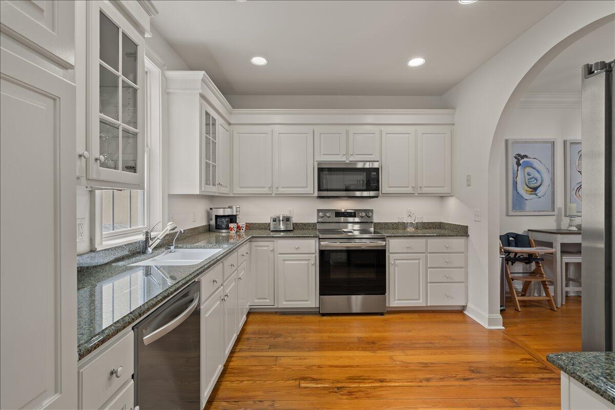 2431 Racquet Club Drive