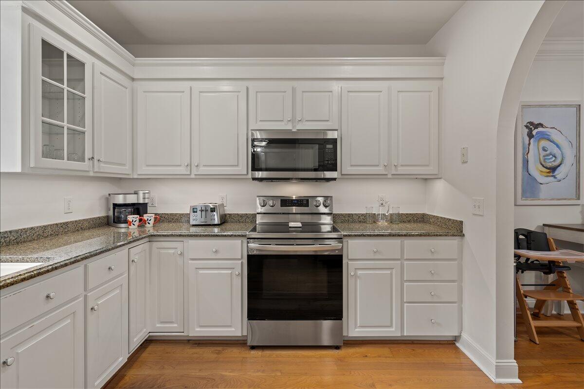 2431 Racquet Club Drive